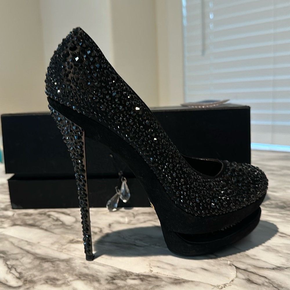 Gianmarco Lorenzo Black Embellished Pumps